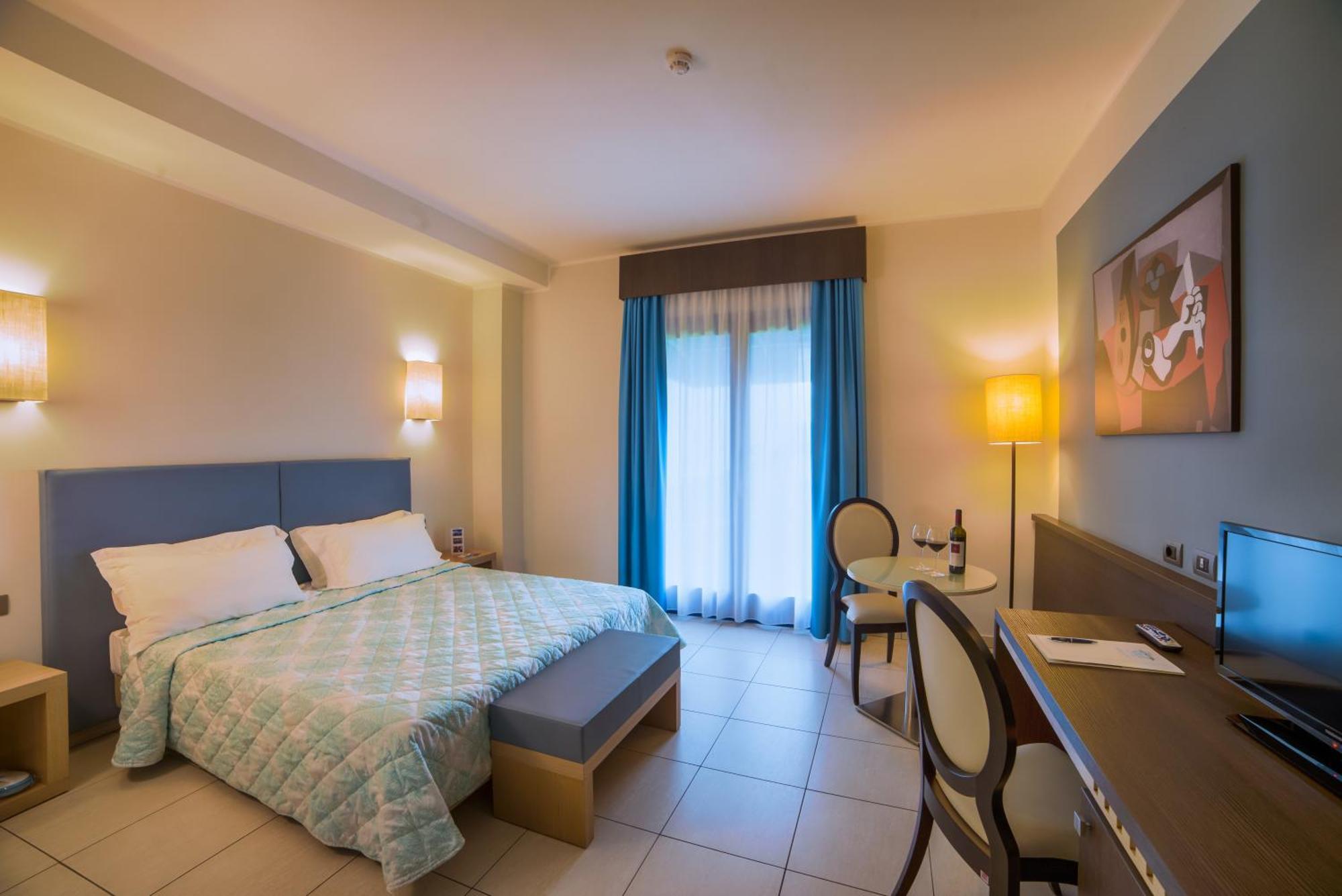 Lu' Hotel كاربونيا المظهر الخارجي الصورة